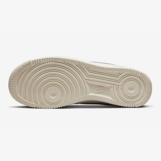 Nike Air Force 1 Low Summit White Sail Metallic Silver