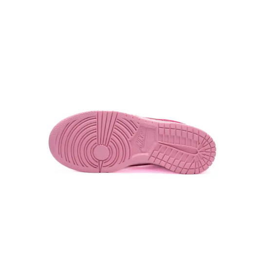 Nike Dunk Low GS Triple Pink