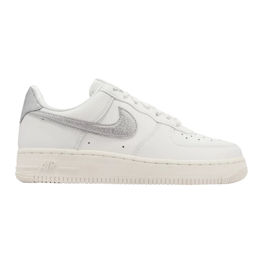 Nike Air Force 1 Low Summit White Sail Metallic Silver